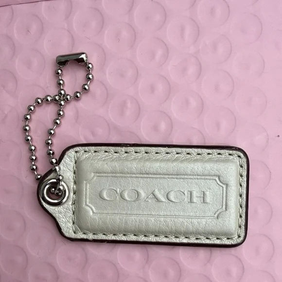 Coach White Pearls Hangtag Coach Keychain Coach bag accessories - Picture 6 of 6